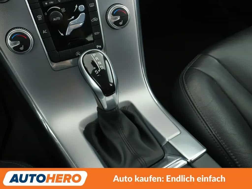 Volvo 2.0 D4 Summum 2WD Aut.*NAV*XENON*TEMP*PDC*SHZ* 09/2016-photo-23