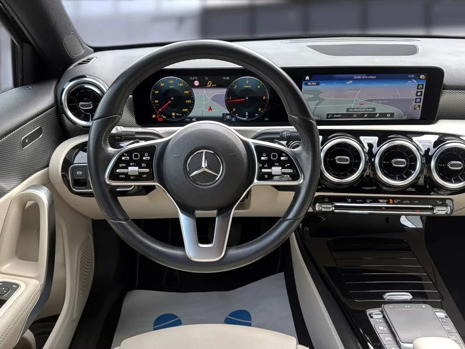Mercedes-Benz A-Class 200 10/2020-photo-12