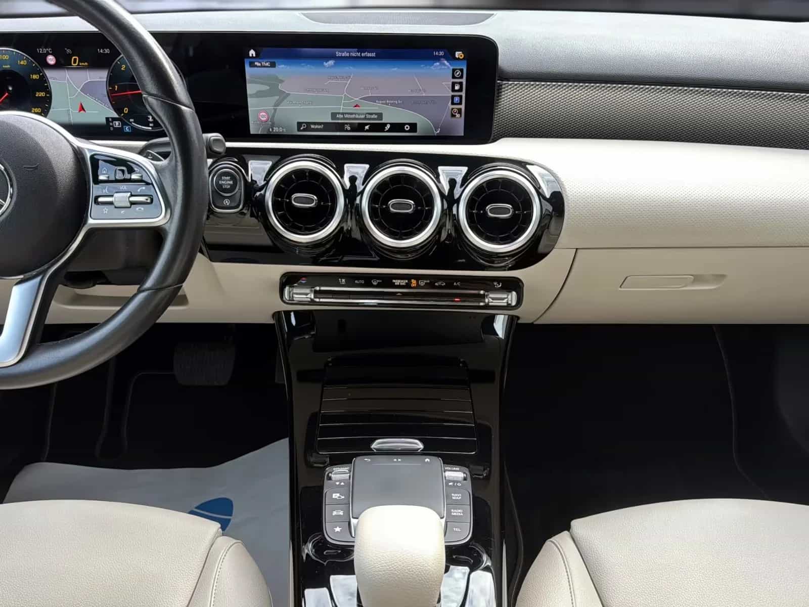 Mercedes-Benz A-Class 200 10/2020-photo-13