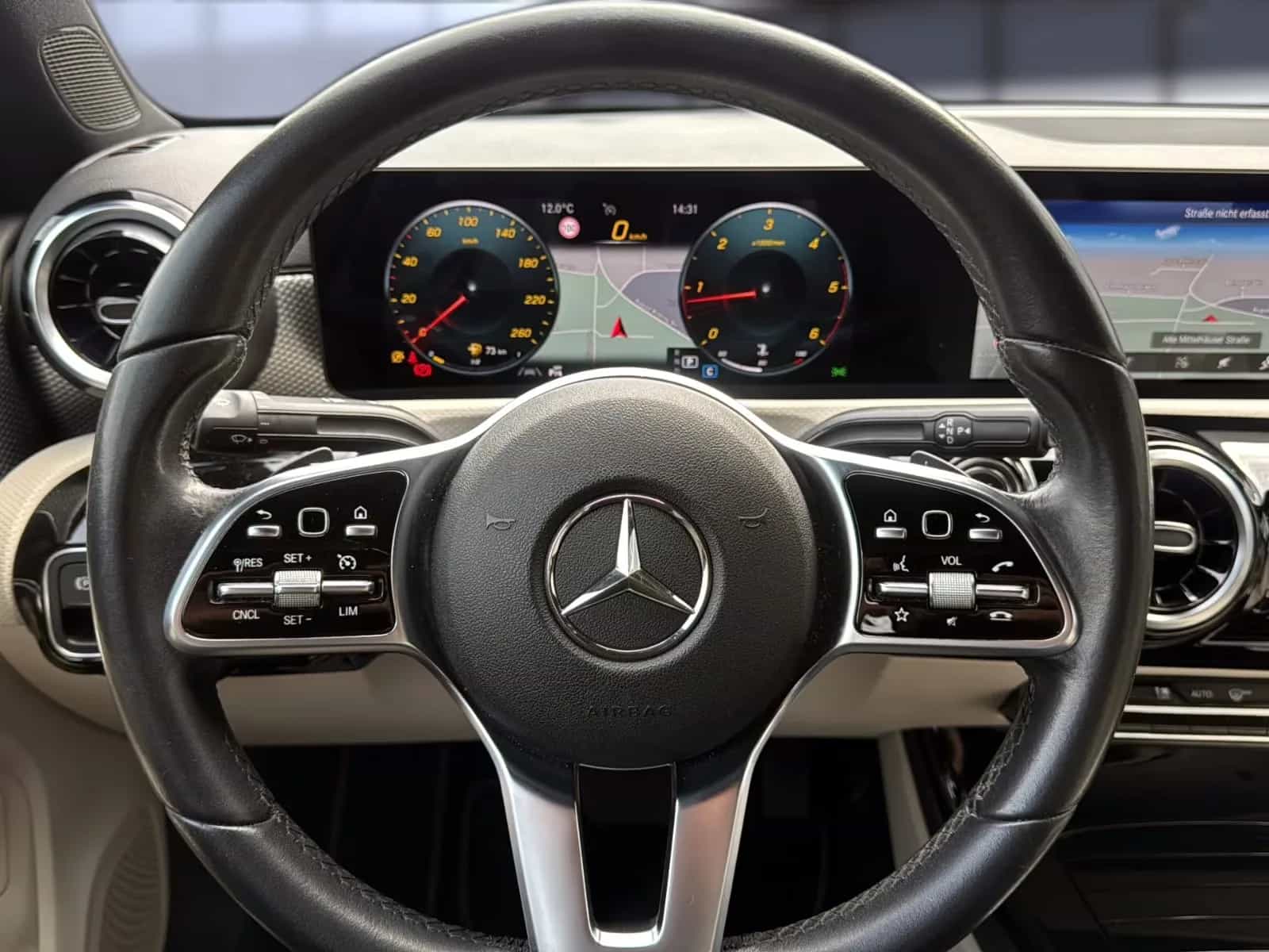 Mercedes-Benz A-Class 200 10/2020-photo-18