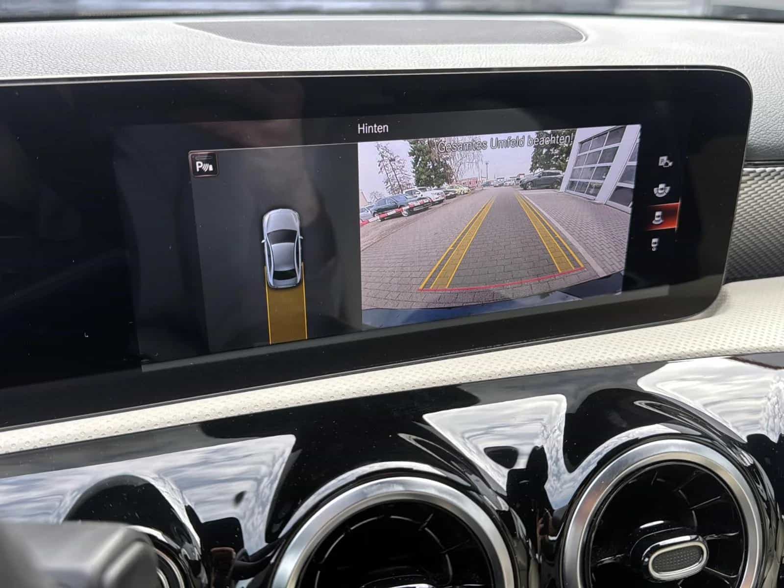 Mercedes-Benz A-Class 200 10/2020-photo-21