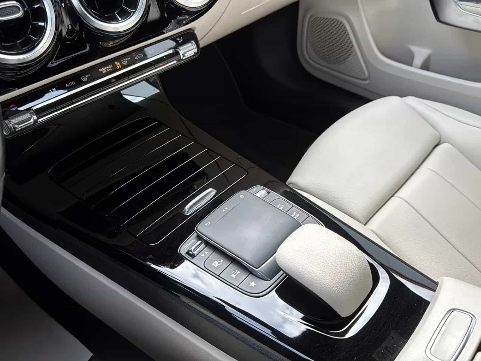 Mercedes-Benz A-Class 200 10/2020-photo-23
