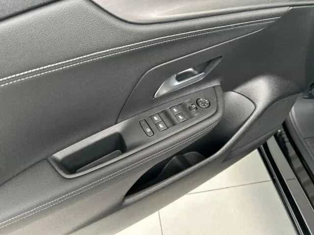Opel Mokka 1.2 GS +Rückfahrkamera+Matrix+ACC+LHZ+SHZ+ 04/2025-photo-7
