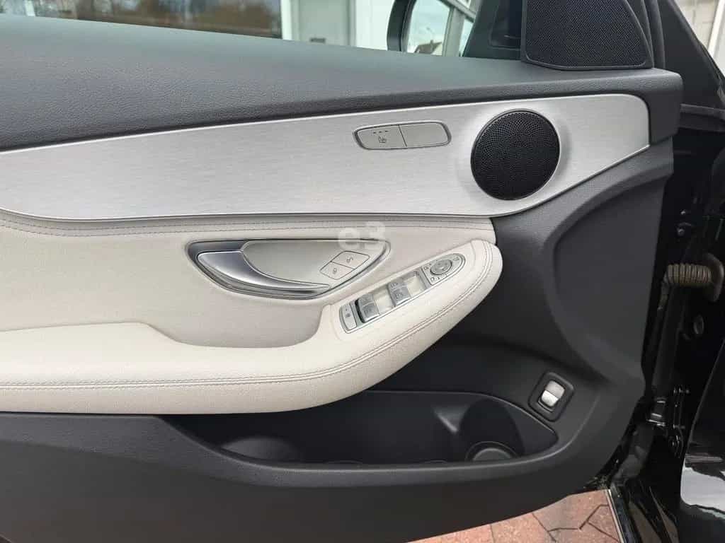 Mercedes-Benz C-Class 200 CGI Lim;AMG LINE;AUTOMATIK;PANO;AMBIENTE 03/2016-photo-20