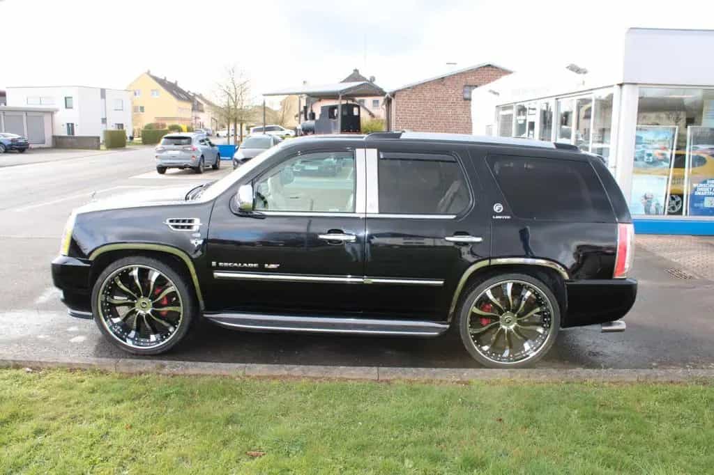 Cadillac Escalade 6,2l V8 Autom. LPG Prins, DAB Navi, 26" 01/2007-photo-1
