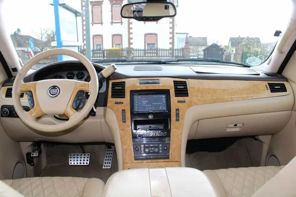 Cadillac Escalade 6,2l V8 Autom. LPG Prins, DAB Navi, 26" 01/2007-photo-6