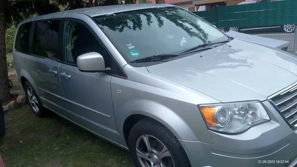 Chrysler Grand Voyager Limited 2.8 CRD Autom. Limited 11/2009-photo-2
