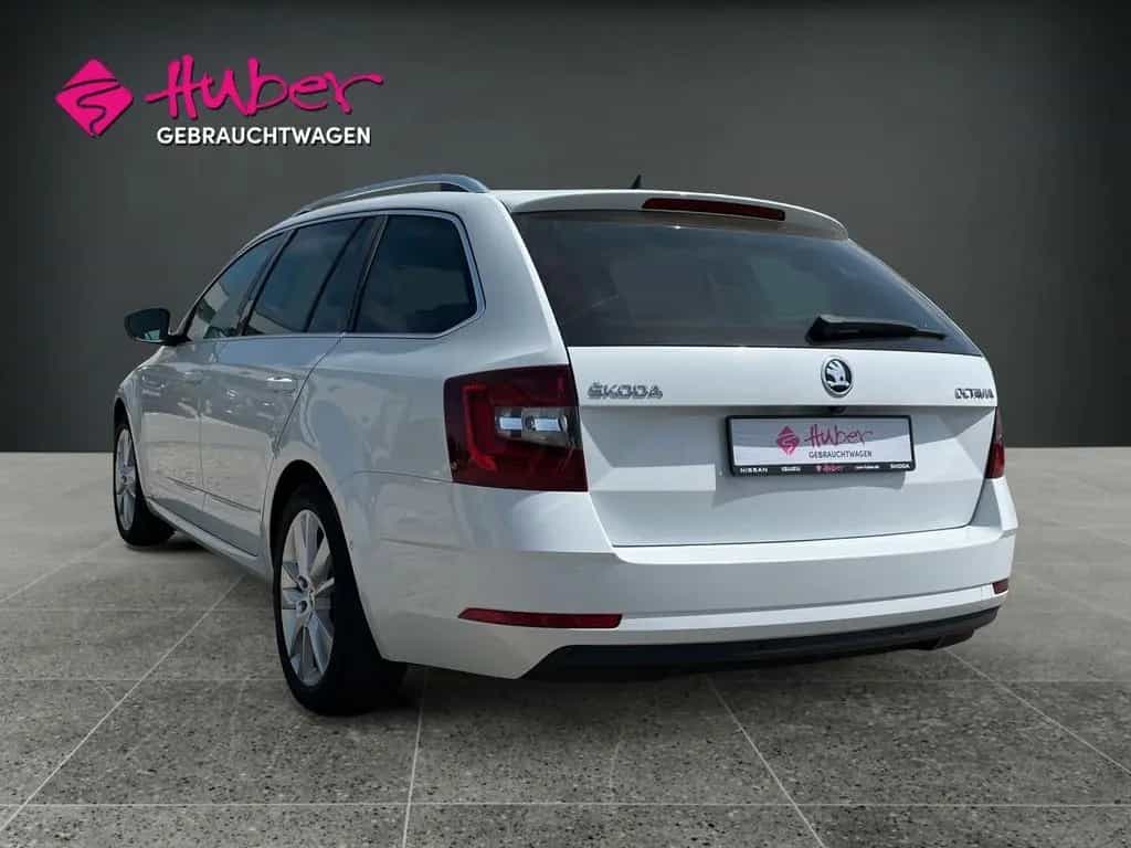Skoda Octavia STYLE COMBI 190 PS ( *SITZHEIZUNG*LED* ) 11/2018-photo-3