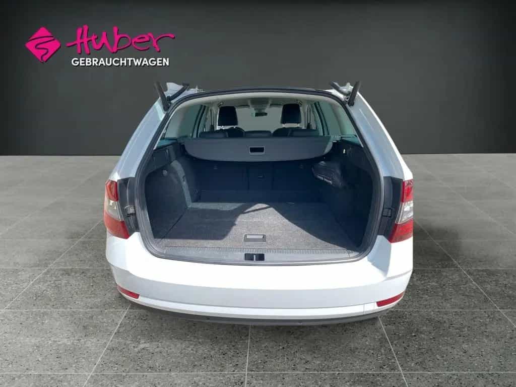 Skoda Octavia STYLE COMBI 190 PS ( *SITZHEIZUNG*LED* ) 11/2018-photo-5