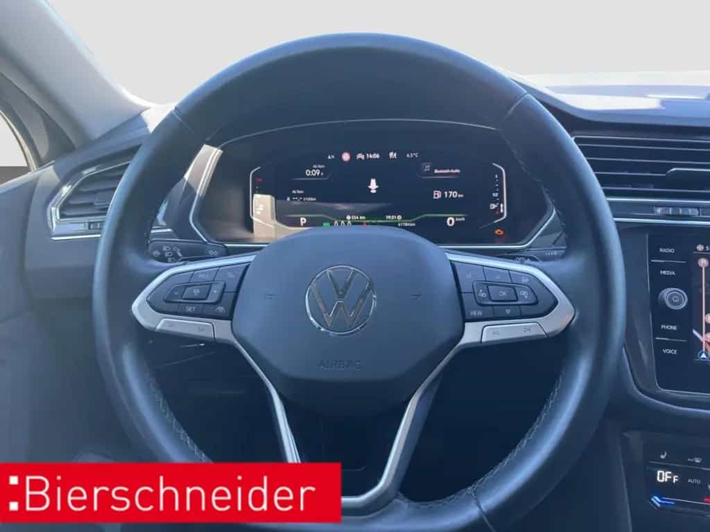 Volkswagen Tiguan 2.0 TSI DSG 4Mo. Elegance PANO AHK KAMERA 10/2021-photo-13