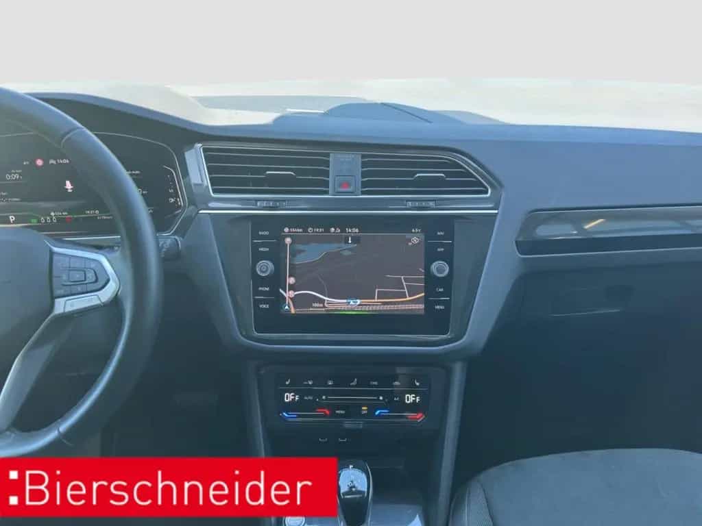 Volkswagen Tiguan 2.0 TSI DSG 4Mo. Elegance PANO AHK KAMERA 10/2021-photo-20