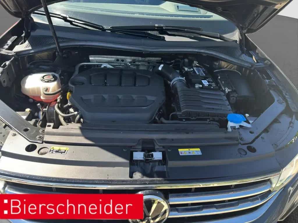 Volkswagen Tiguan 2.0 TSI DSG 4Mo. Elegance PANO AHK KAMERA 10/2021-photo-27