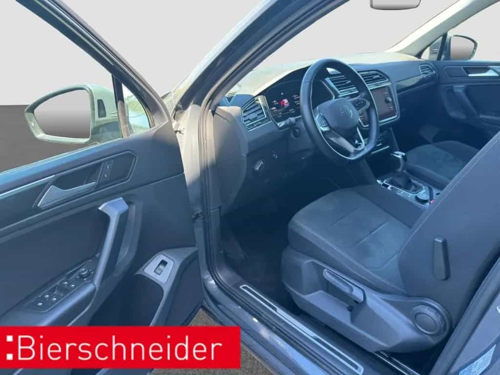 Volkswagen Tiguan 2.0 TSI DSG 4Mo. Elegance PANO AHK KAMERA 10/2021-photo-31