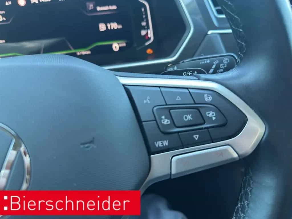 Volkswagen Tiguan 2.0 TSI DSG 4Mo. Elegance PANO AHK KAMERA 10/2021-photo-37