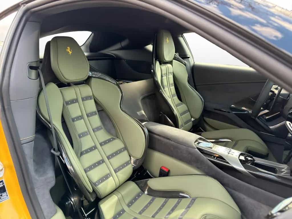 Ferrari 12Cilindri / Full Carbon / Very high SPEC 02/2025-photo-12