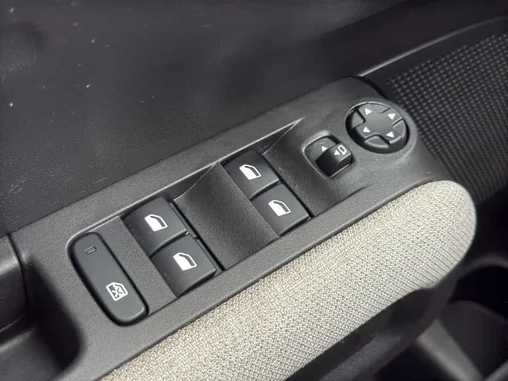 Citroën C3 Aircross PT110 EAT6 Shine Pano/Navi/Cam 10/2018-photo-28