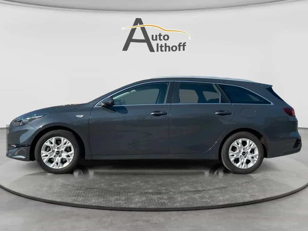 Kia cee'd Sportswagon cee'd SW 1.5 T-GDI Vision DCT SHZ PDC NAV KAM 11/2022-photo-3