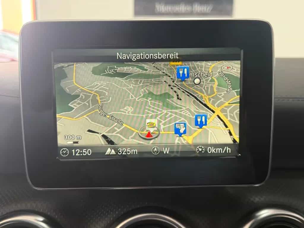Mercedes-Benz A-Class 45 AMG 4Matic*P-ABGAS*B&O*MEMORY*KEY*Alu"19* 12/2017-photo-7
