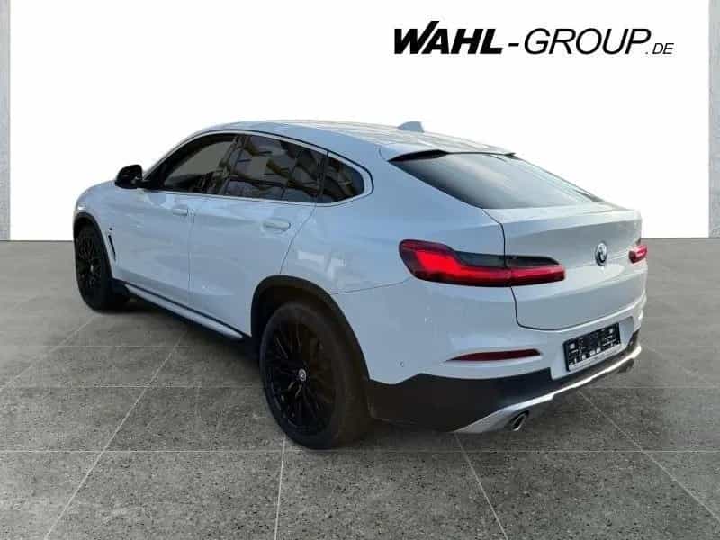 BMW X4 xDrive20d xLine LED Standhzg. RFK Klimaaut. 10/2019-photo-2
