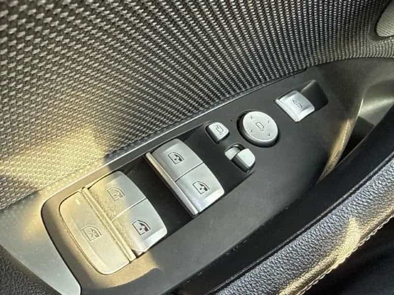 BMW X4 xDrive20d xLine LED Standhzg. RFK Klimaaut. 10/2019-photo-8