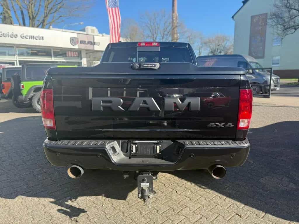 Dodge RAM 1500 SLT Classic 5.7 V8 4x4 unfallfrei 1.HD 08/2024-photo-3