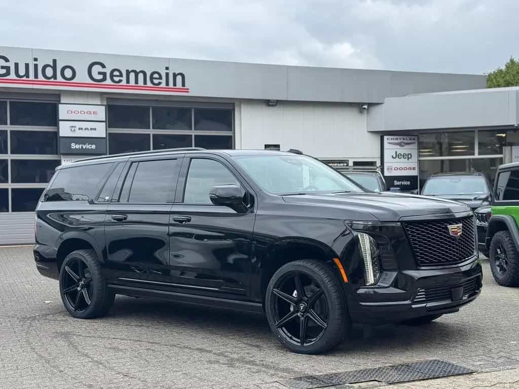 Cadillac Escalade ESV 6.2 V8 Platinum Sport 2026 ABV +24" null-photo-1