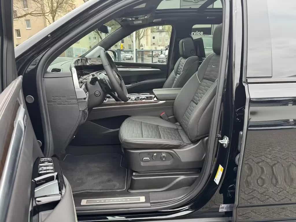 Cadillac Escalade ESV 6.2 V8 Platinum Sport 2026 ABV +24" null-photo-13