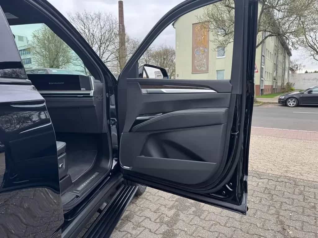 Cadillac Escalade ESV 6.2 V8 Platinum Sport 2026 ABV +24" null-photo-14