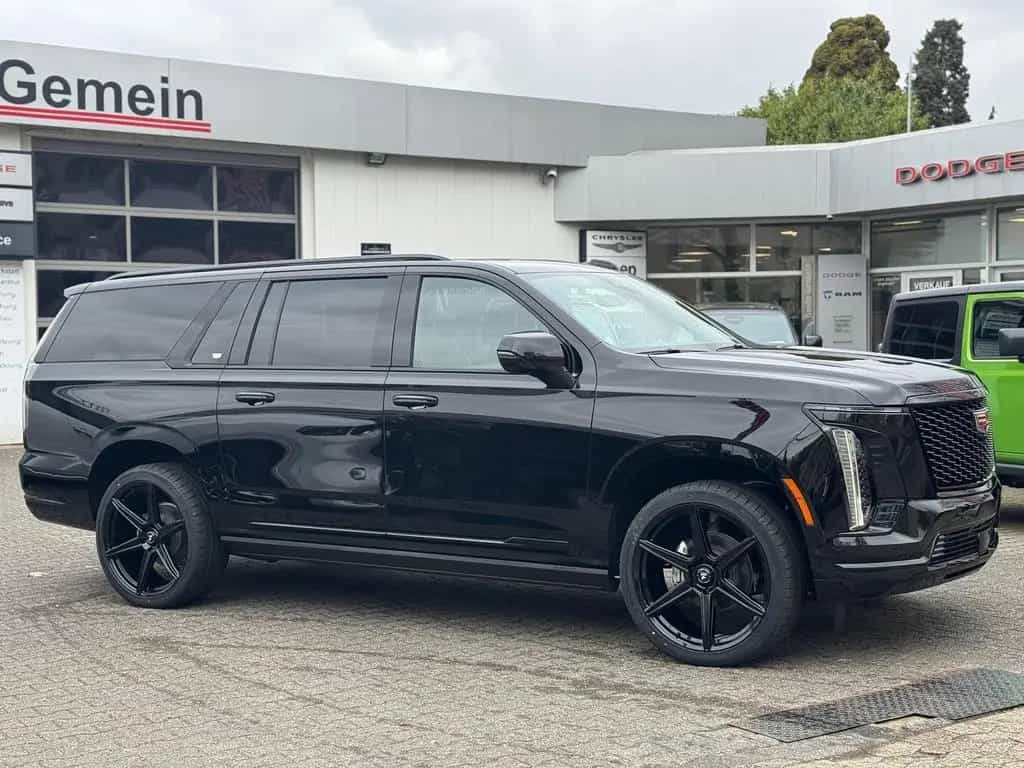 Cadillac Escalade ESV 6.2 V8 Platinum Sport 2026 ABV +24" null-photo-3