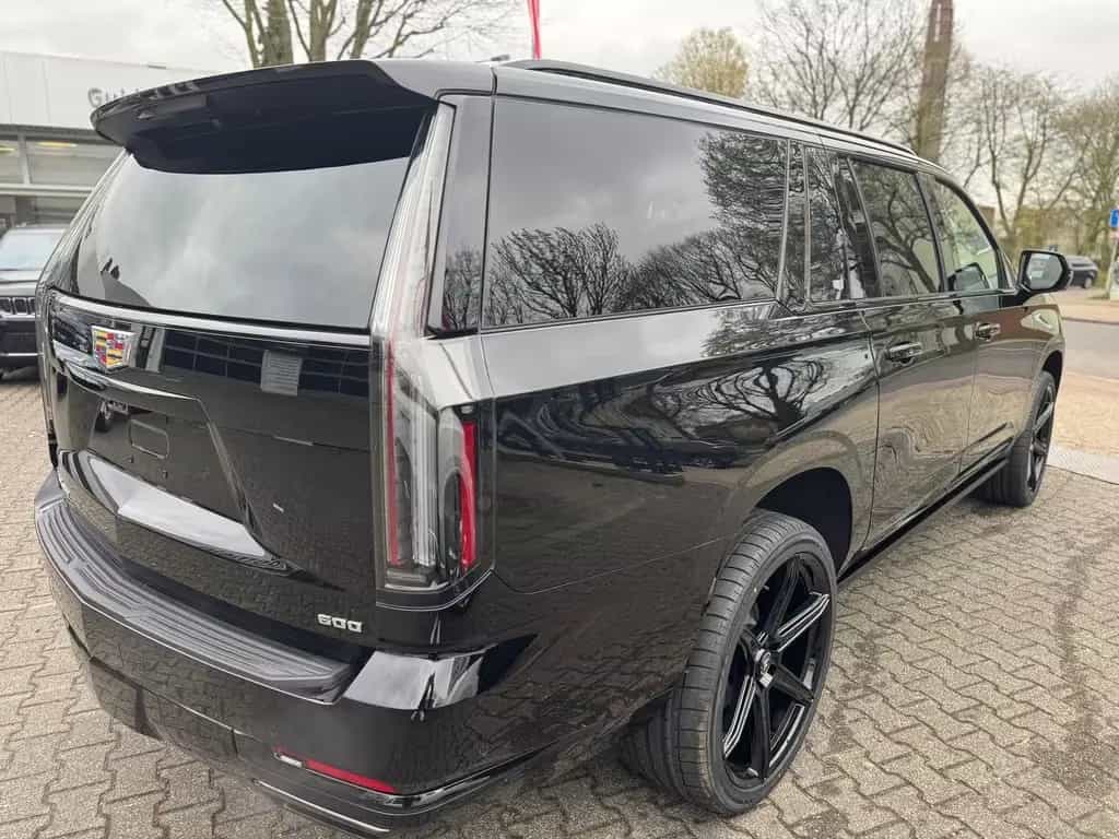 Cadillac Escalade ESV 6.2 V8 Platinum Sport 2026 ABV +24" null-photo-4