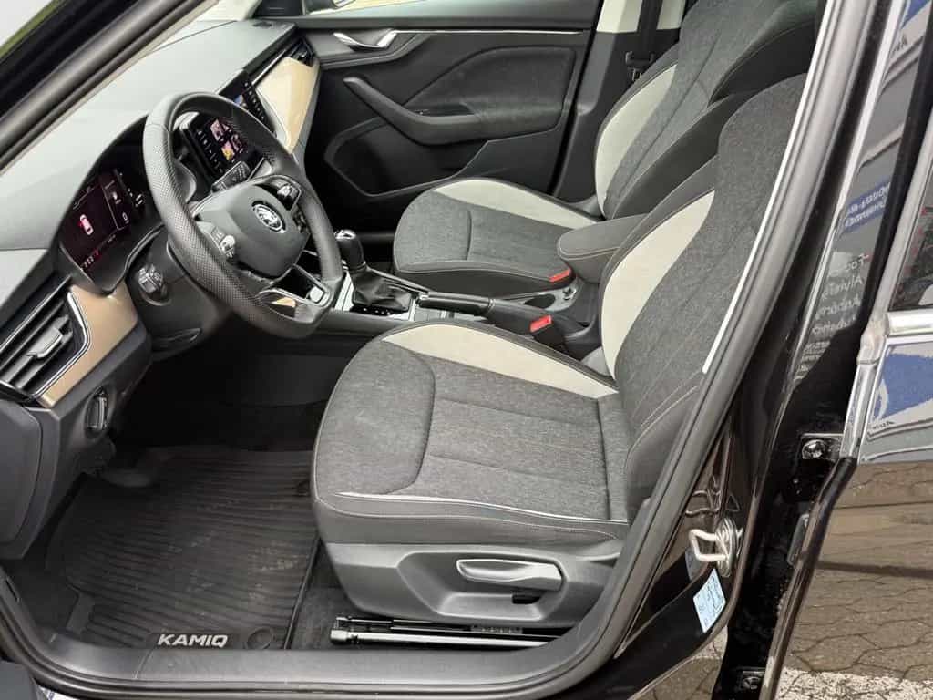 Skoda Kamiq 1.5 Style/LED/Kamera/AppleCar/AHK/ 02/2021-photo-13