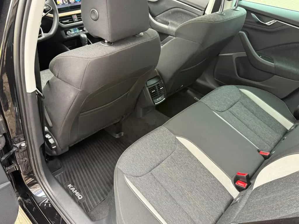 Skoda Kamiq 1.5 Style/LED/Kamera/AppleCar/AHK/ 02/2021-photo-16