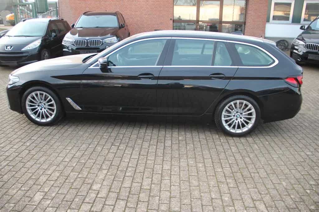 BMW 5 Series 520 d Luxury Line, Laser, HUD, 360,stndhz, Exclu 09/2021-photo-2