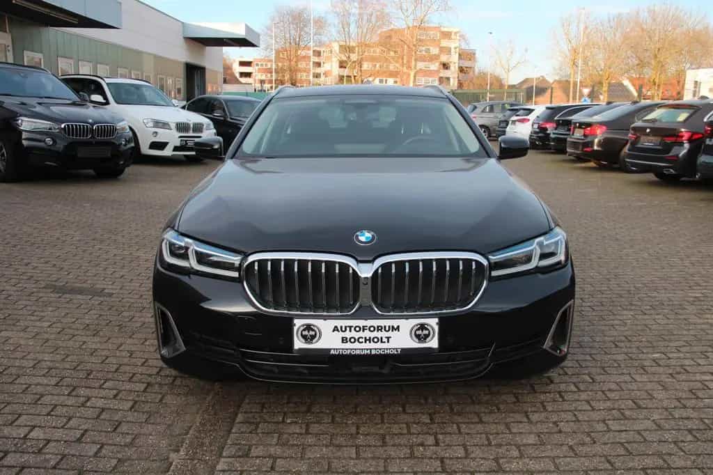 BMW 5 Series 520 d Luxury Line, Laser, HUD, 360,stndhz, Exclu 09/2021-photo-8