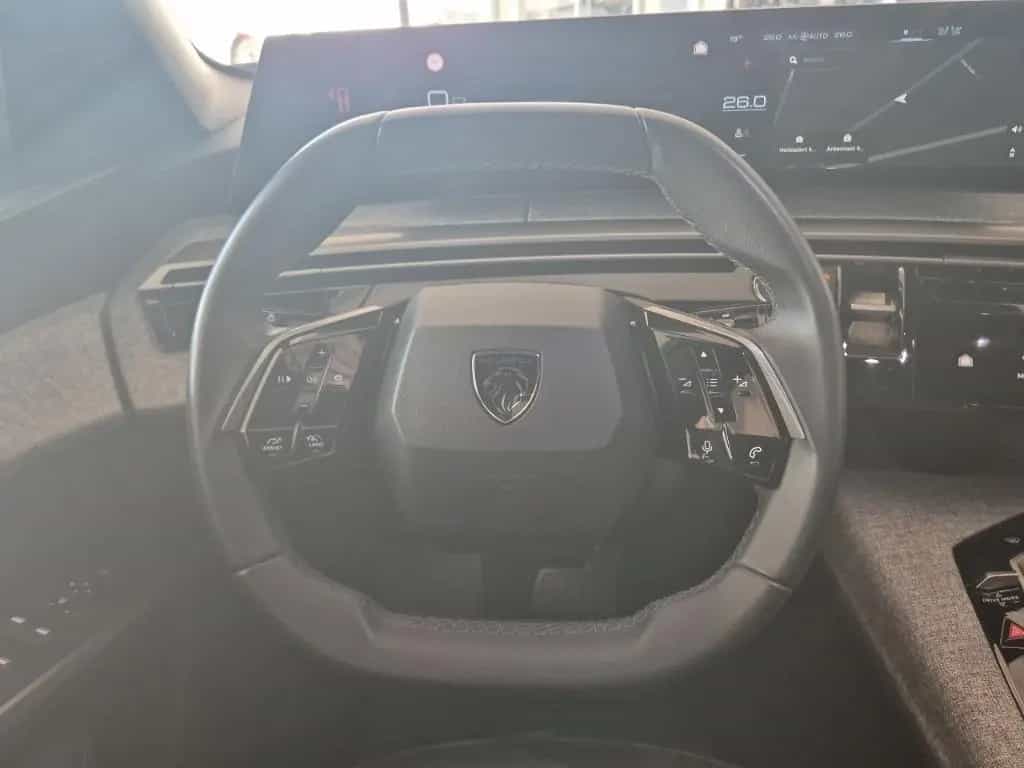 Peugeot 3008 Hybrid Allure AT Shz Navi Kamera 360 03/2025-photo-15