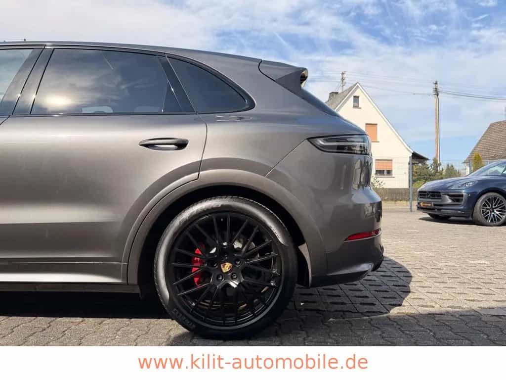 Porsche Cayenne GTS APPROVED 10/28+PANO+MATRIX+BOSE+1.HD 12/2020-photo-10