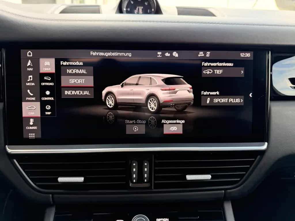 Porsche Cayenne GTS APPROVED 10/28+PANO+MATRIX+BOSE+1.HD 12/2020-photo-25