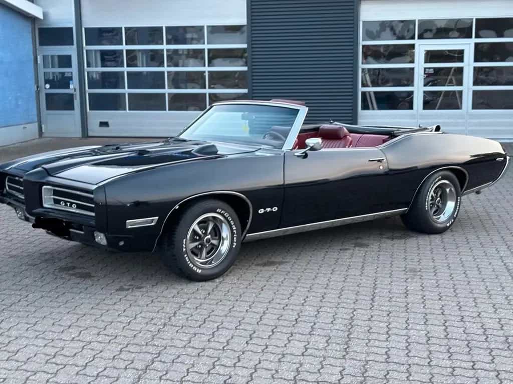 Pontiac GTO 04/1969-photo-1