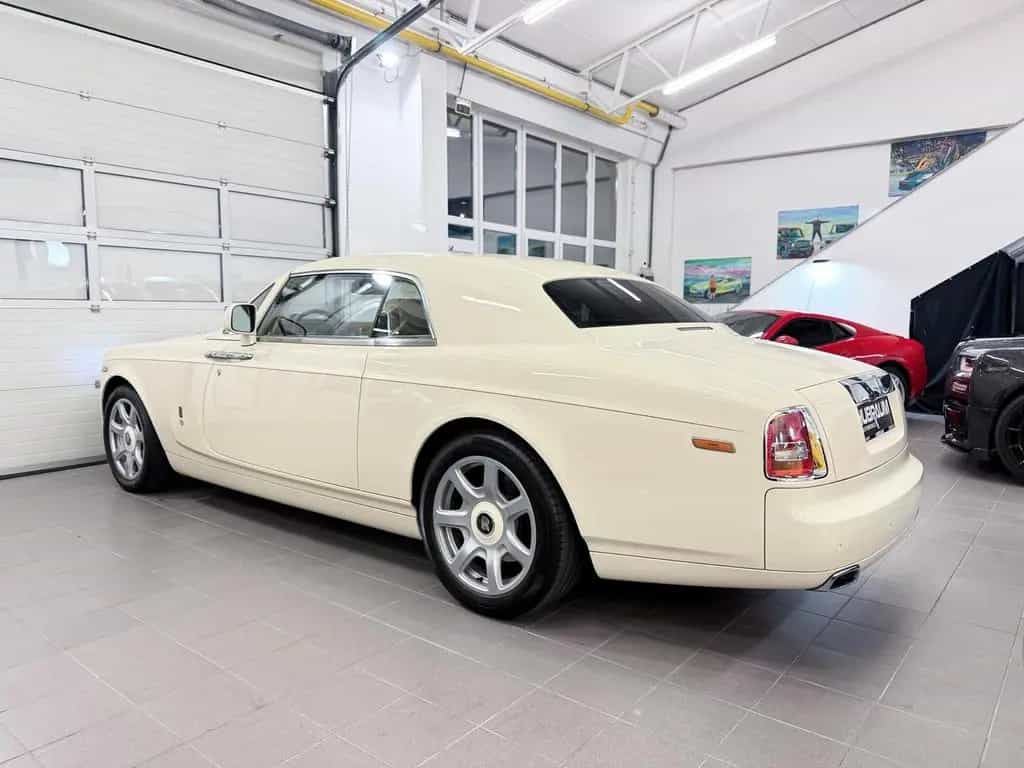 Rolls-Royce Phantom Coupé Coachline Chardonnay Metallic 07/2011-photo-11