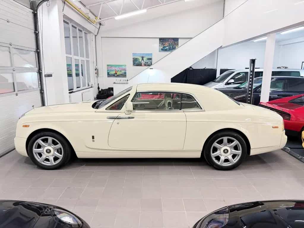 Rolls-Royce Phantom Coupé Coachline Chardonnay Metallic 07/2011-photo-9
