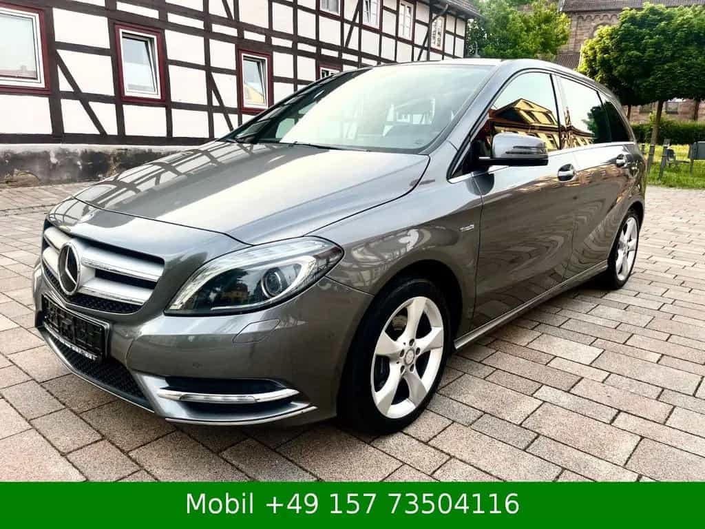 Mercedes-Benz B-Class 200 Xenon Navi S-Heft MB TÜV-Neu 01/2012-photo-0