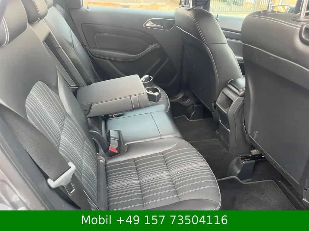 Mercedes-Benz B-Class 200 Xenon Navi S-Heft MB TÜV-Neu 01/2012-photo-11