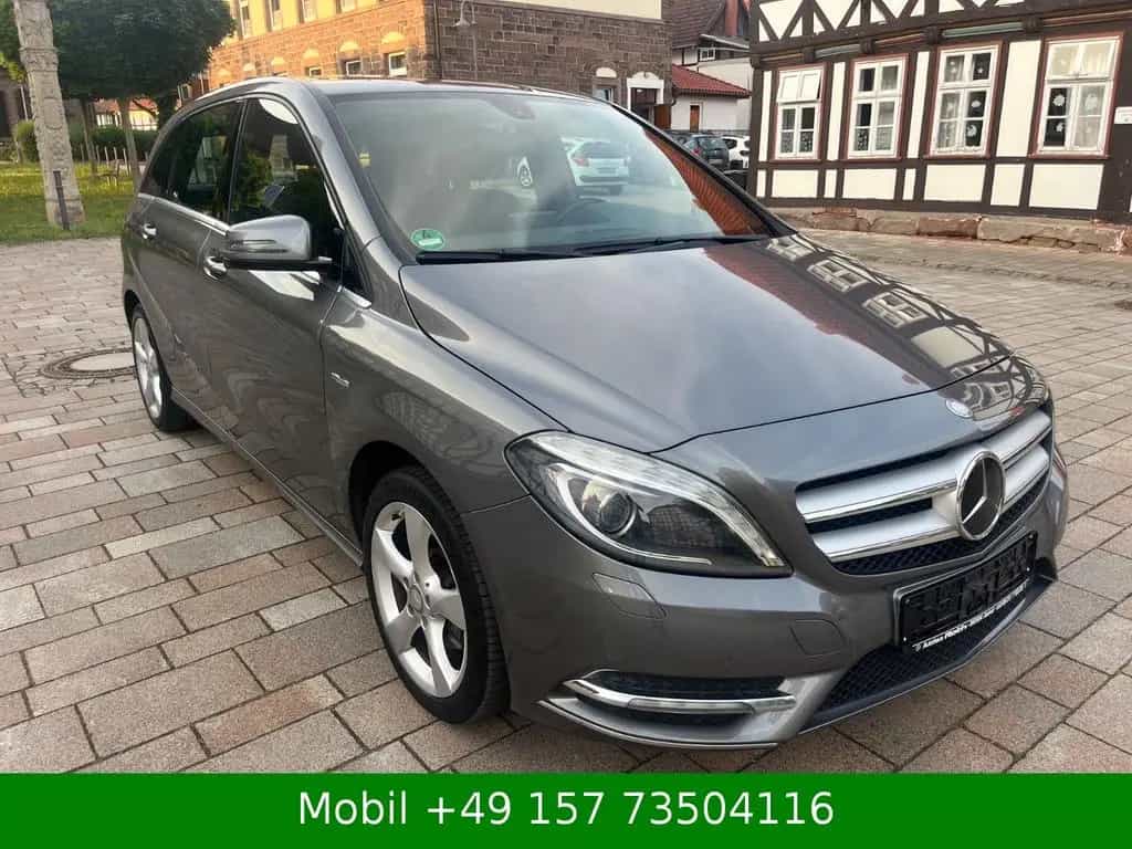 Mercedes-Benz B-Class 200 Xenon Navi S-Heft MB TÜV-Neu 01/2012-photo-2