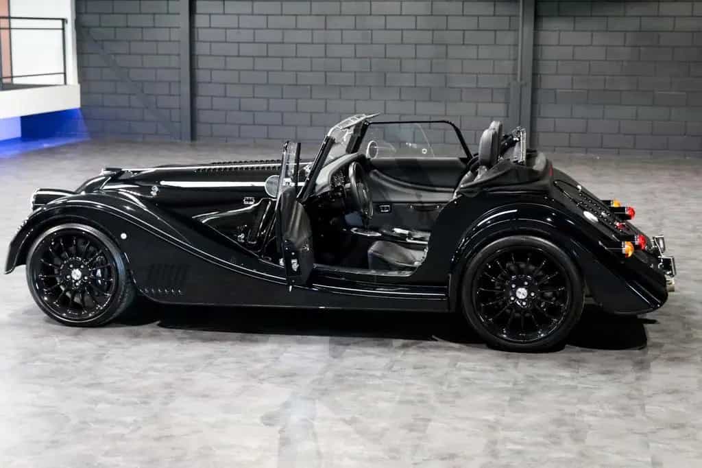 Morgan Plus 6 Black over Black / Klima / NeuWertig 01/2021-photo-15