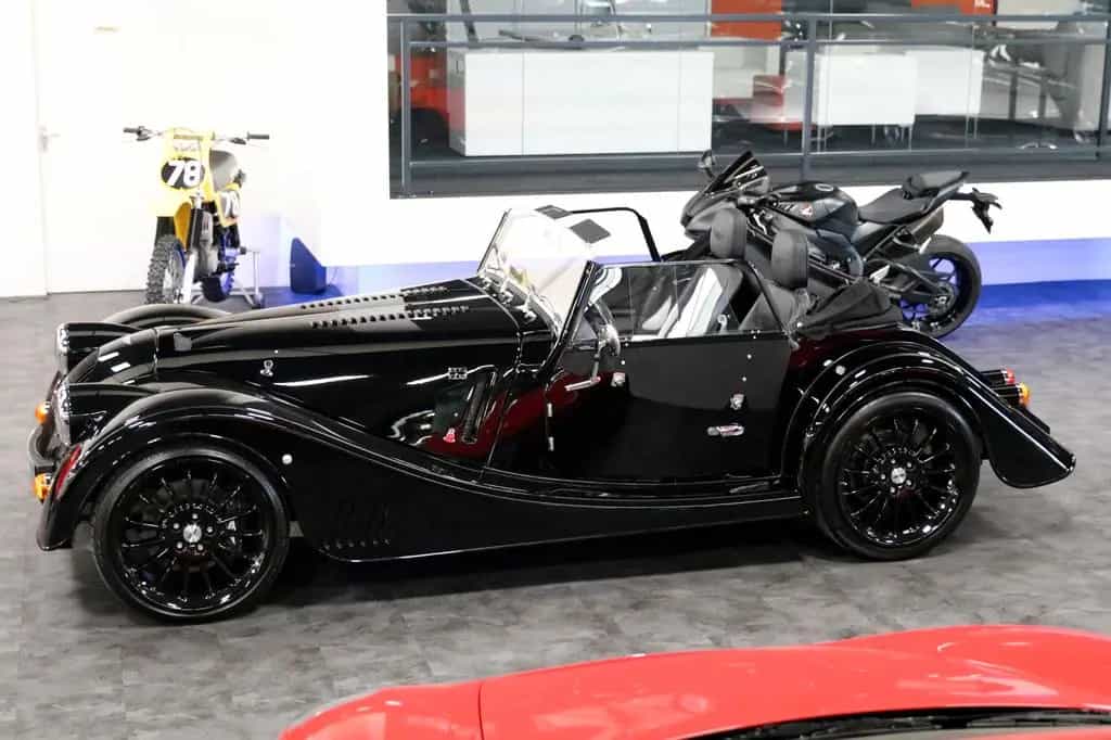 Morgan Plus 6 Black over Black / Klima / NeuWertig 01/2021-photo-16