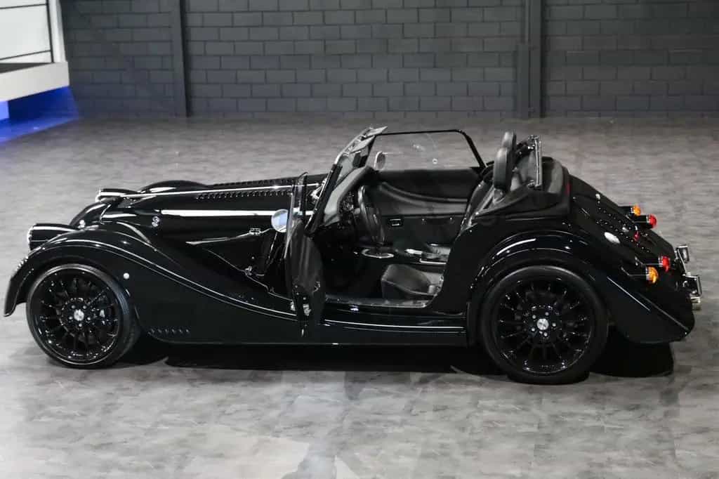 Morgan Plus 6 Black over Black / Klima / NeuWertig 01/2021-photo-5