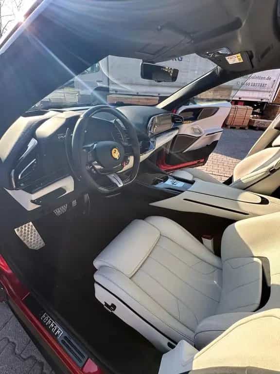 Ferrari Purosangue 10/2025-photo-10