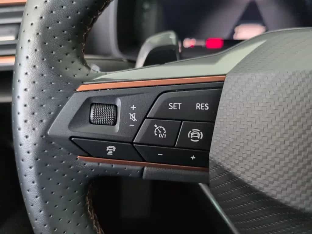 Cupra Formentor 1.5 TSI ACC CarPlay Allwetter Shzg Lhz 11/2023-photo-25