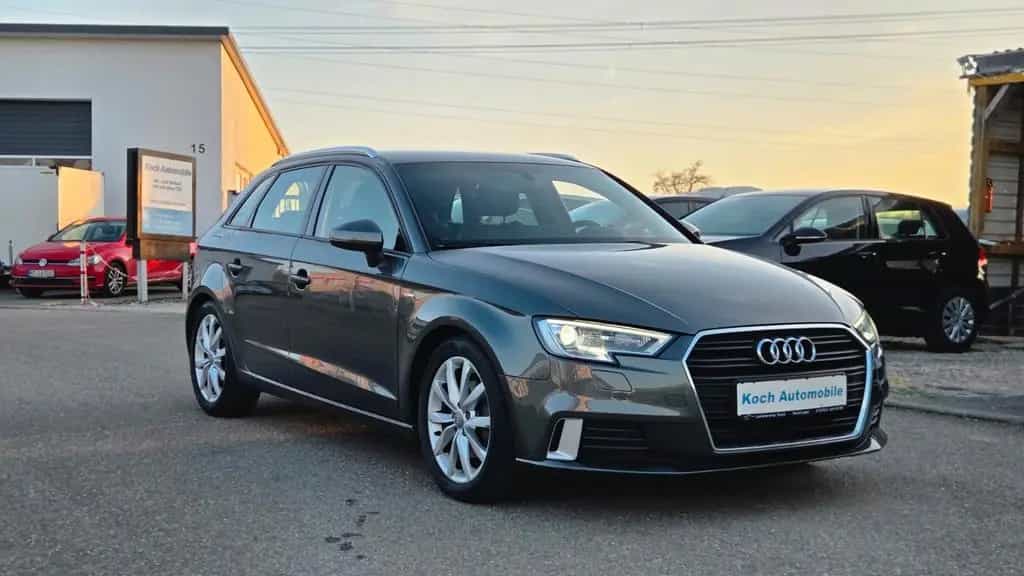 Audi A3 Sportback sport S-line *Teileder*Navi* 04/2018-photo-1