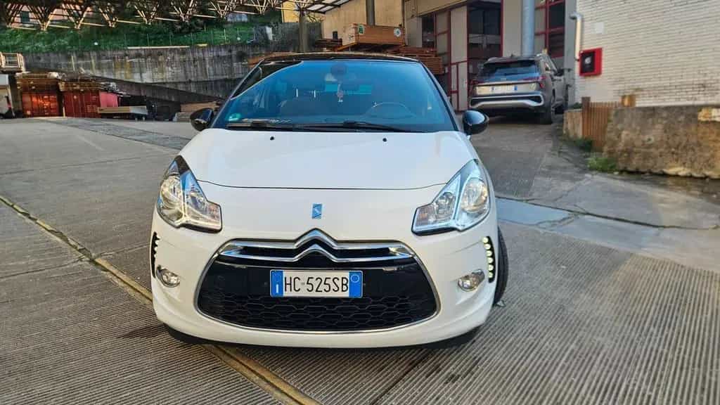DS Automobiles DS3 Ds DS3 3 1.6 VTi 120 So Chic 06/2013-photo-12